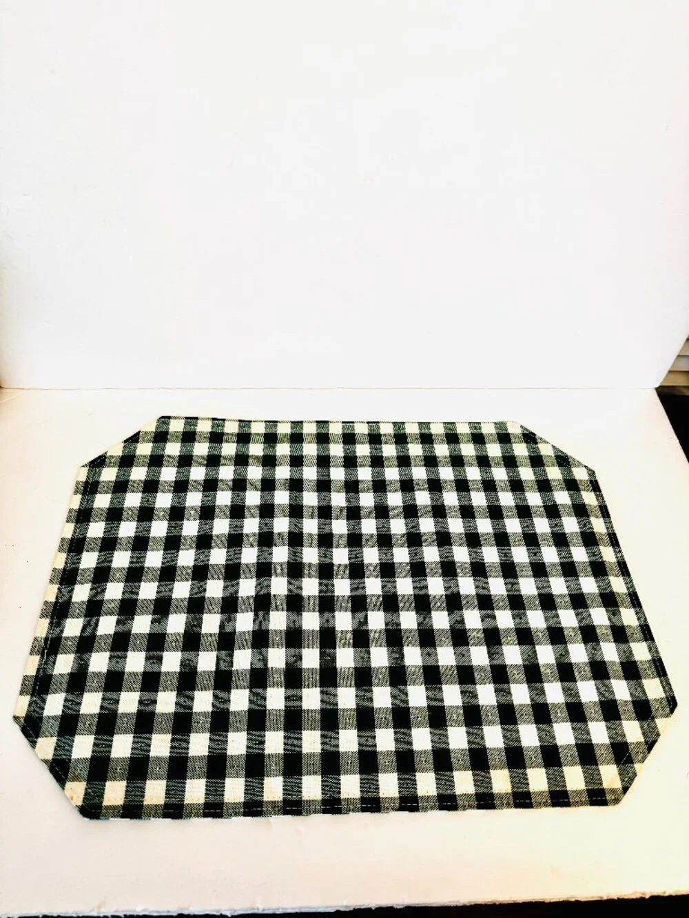 Placemats 17x12 Gingham Pattern Cloth Sturdy Green White Set 6 Octagonal Cotton
